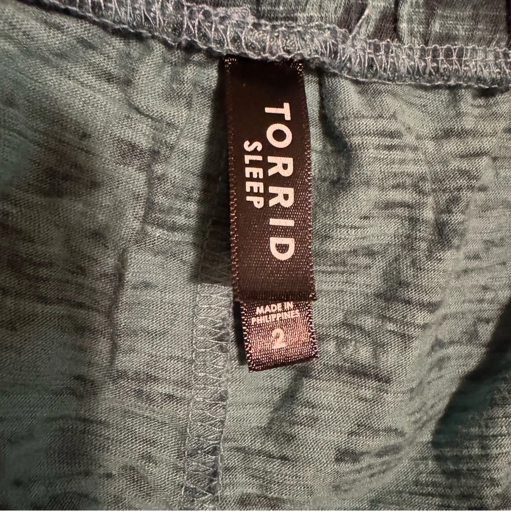 TORRID Sleep Teal Leopard Fare Print Turquoise Shorts women's size 2X (Torrid 2)